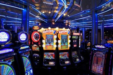 Sic Bo dice display interface